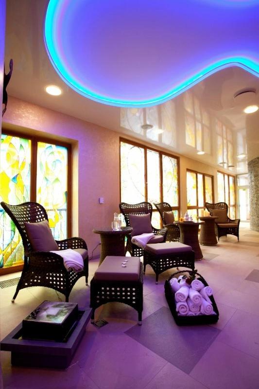 Hotel Ambiente Wellness & Spa Karlovy Vary Exterior photo